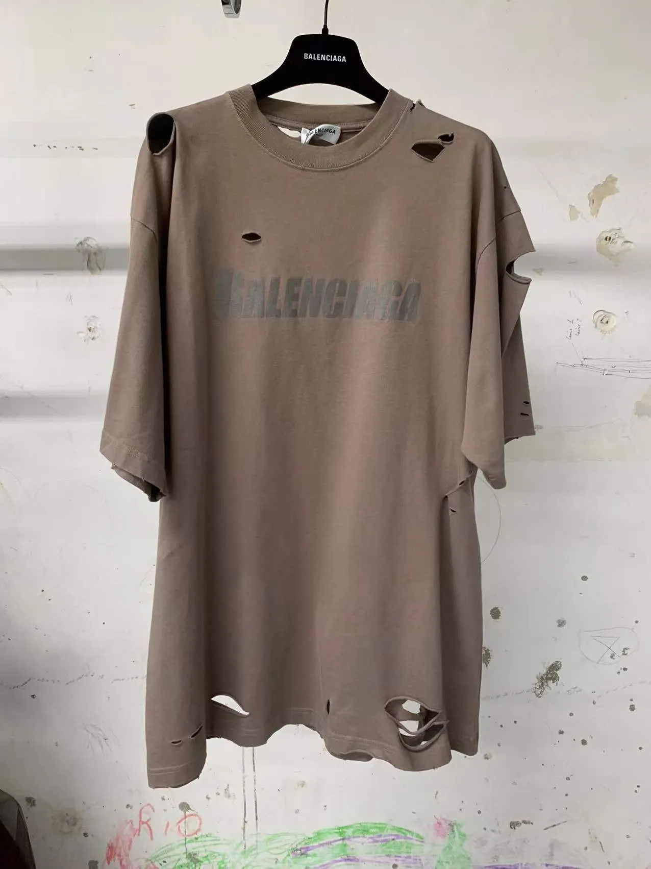 BALENCIAGA  |BALENCIAGA CAPS DESTROYED Oversized T-shirt