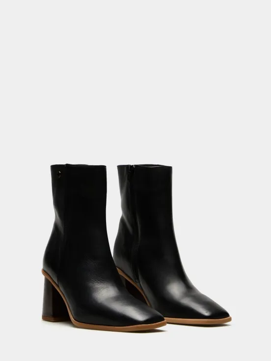 Black ankle boots with heel