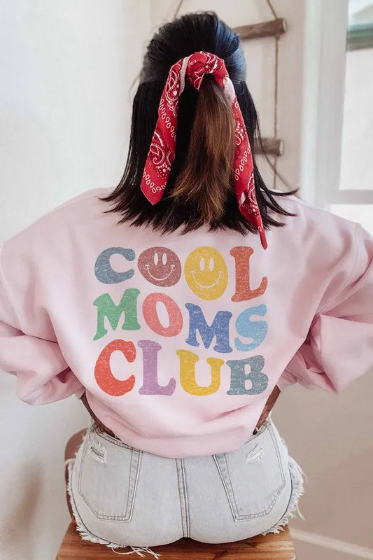 COOL MOMS CLUB GRAPHIC SWEATSHIRT