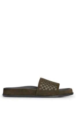 Mixed-leather slides with woven upper strap