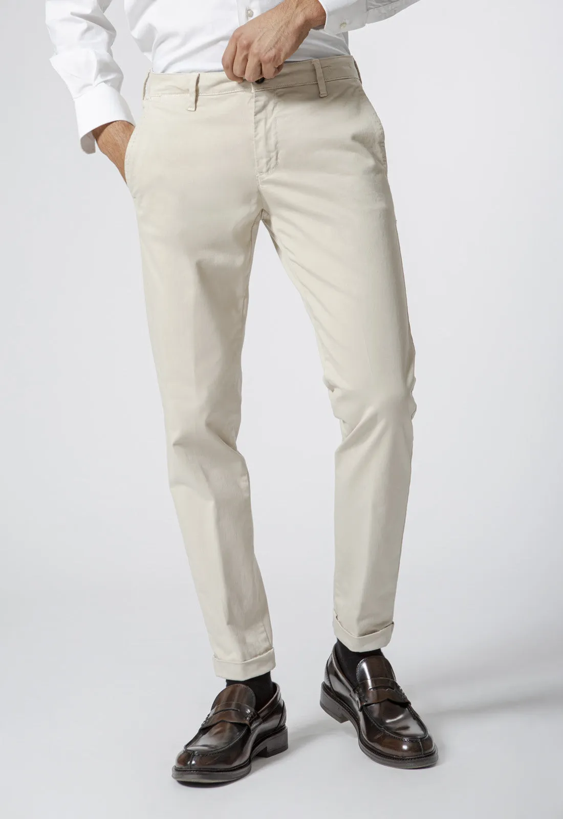 Pantalone Capri Raso