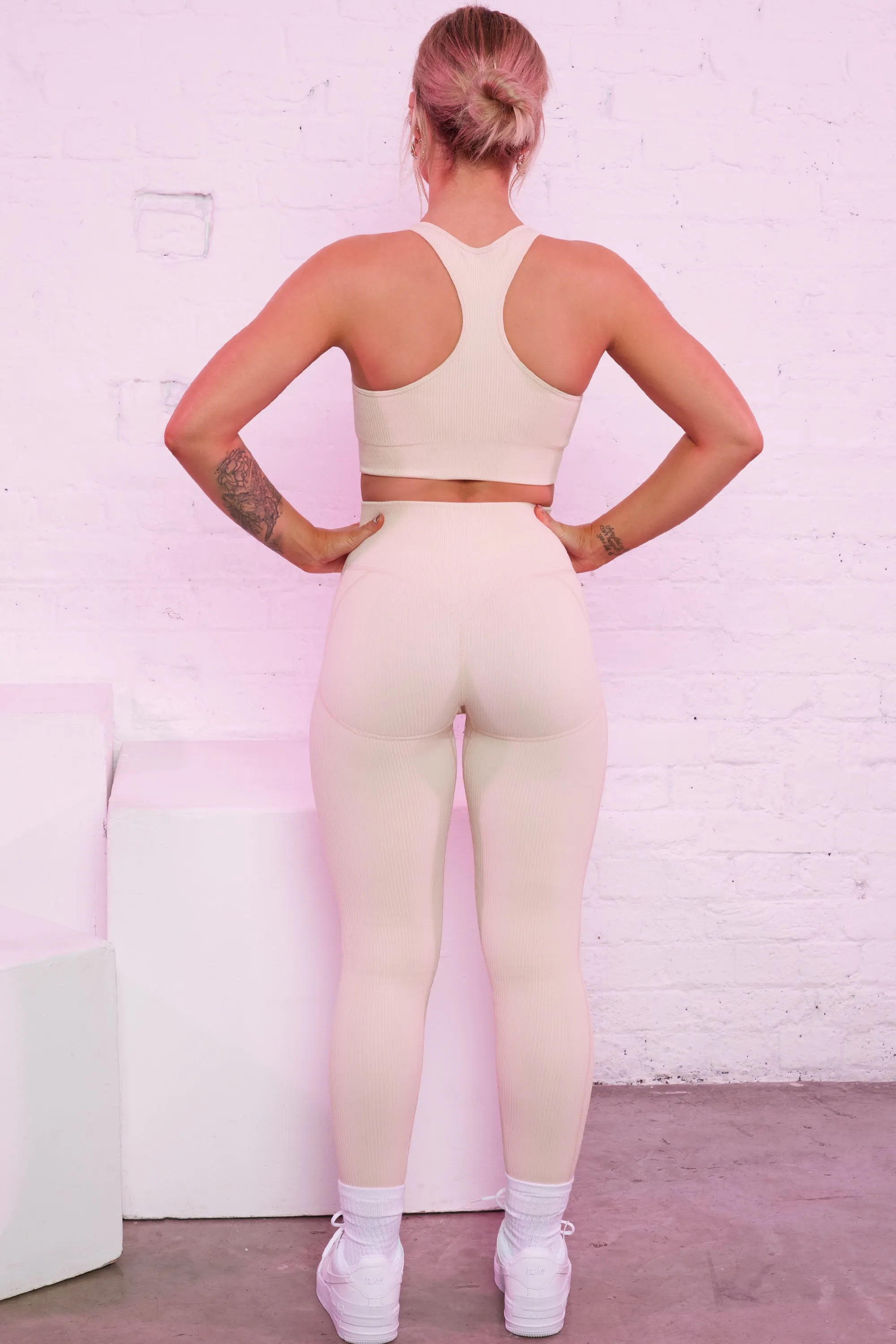 Strong Ribbed Butt Lifting Leggings in Cream