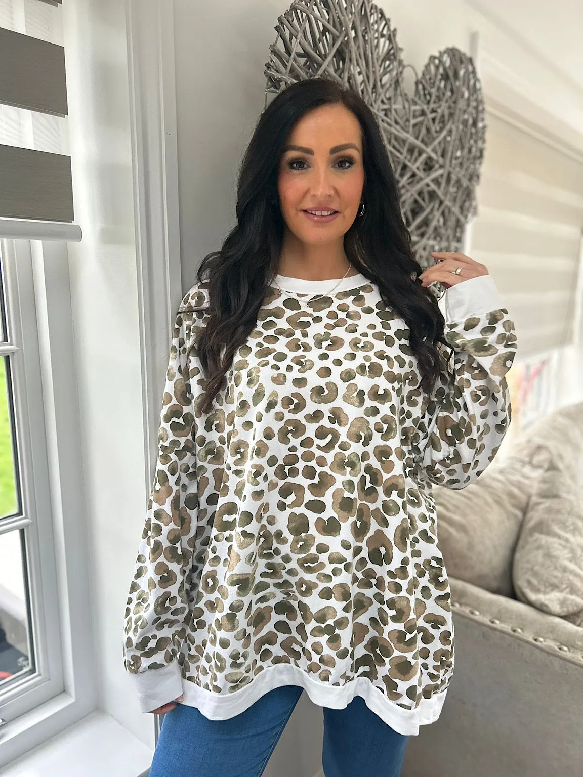 White Leopard Print Sweatshirt Kirsty